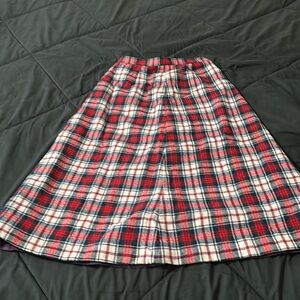 Means vintage Pendleton brand 100% virgin wool. Excellent condition.